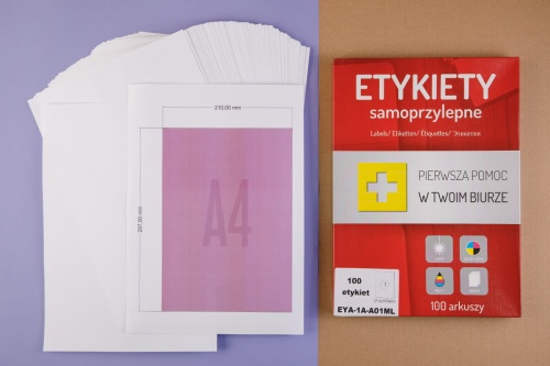 Selbstklebendes Etikett auf Bogen 210 x 297 mm